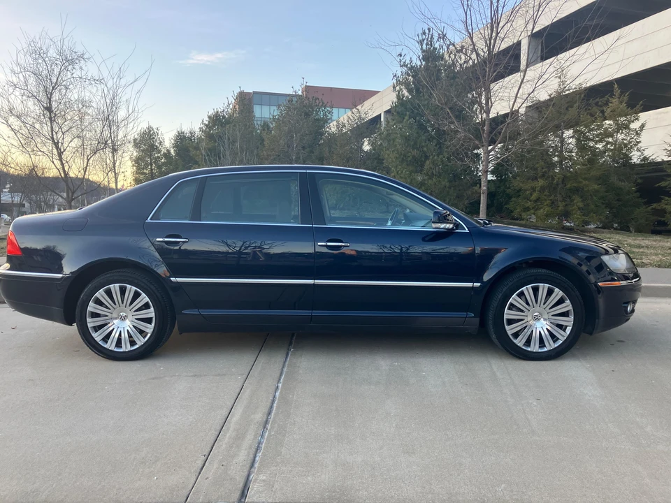 2006 Volkswagen Phaeton - Image 13 of 31