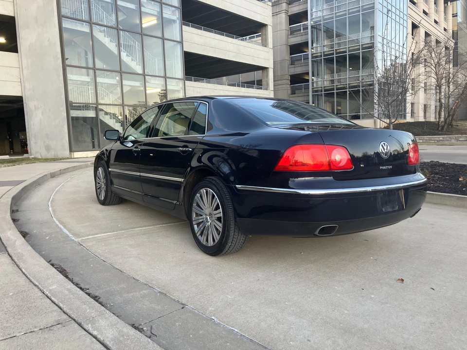 2006 Volkswagen Phaeton - Image 9 of 31