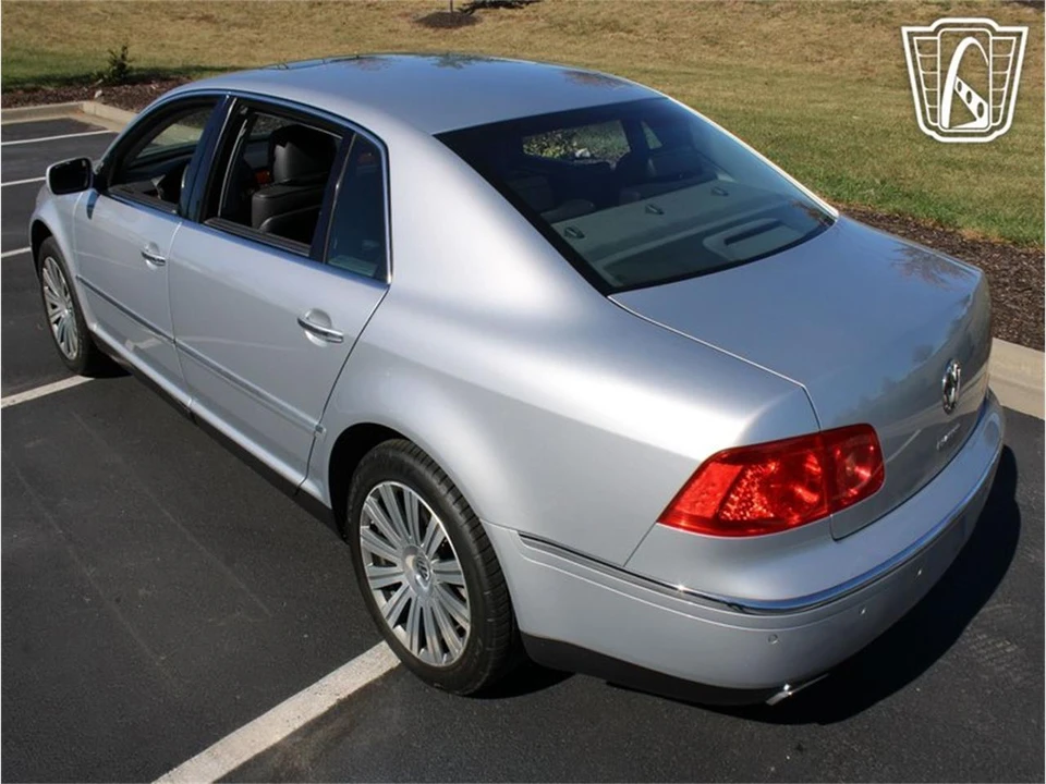2006 Volkswagen Phaeton - Image 11 of 31