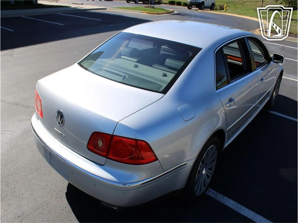 2006 Volkswagen Phaeton - Image 13 of 31