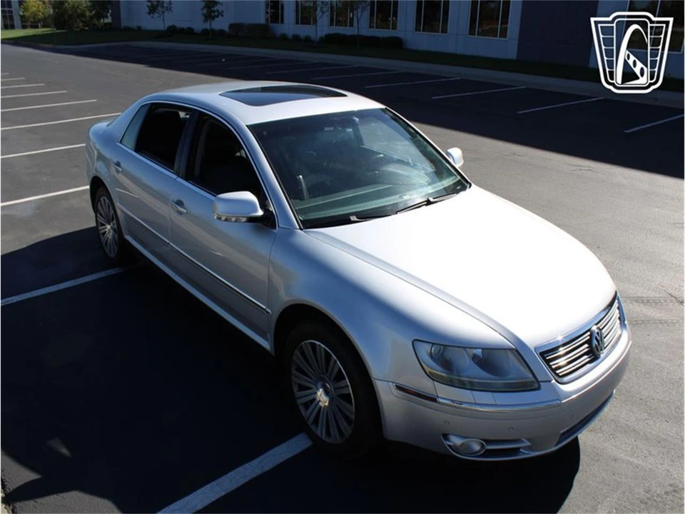 2006 Volkswagen Phaeton - Image 15 of 31