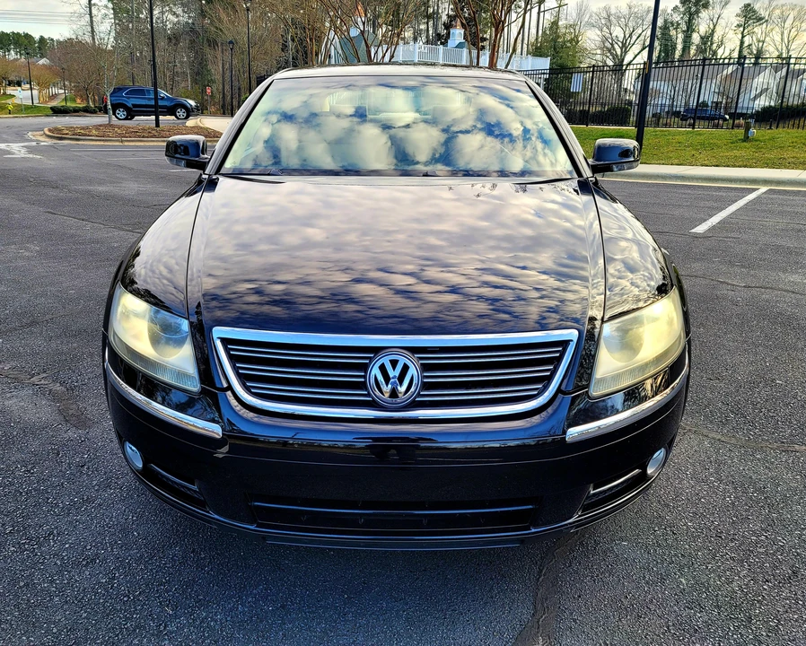 2006 Volkswagen Phaeton - Image 2 of 31