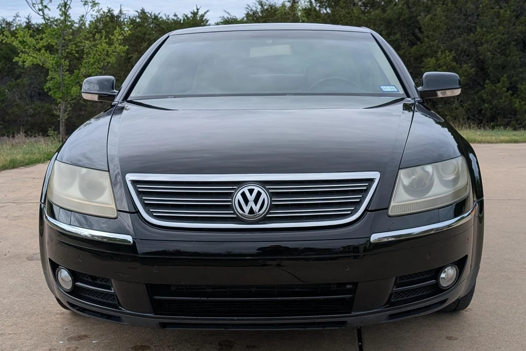 2006 Volkswagen Phaeton - Image 2 of 31