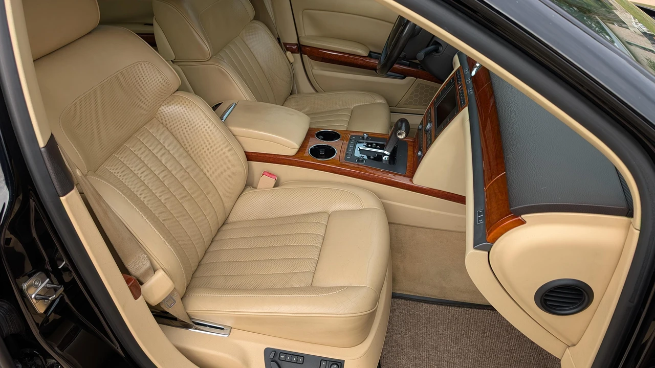 2006 Volkswagen Phaeton - Image 22 of 31