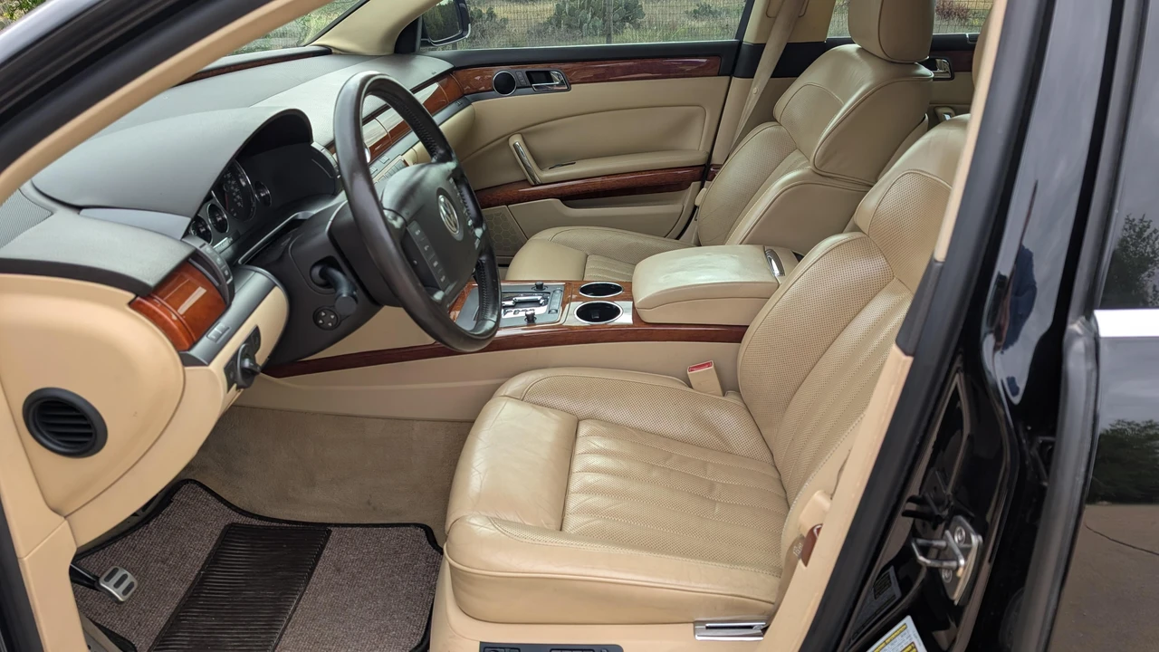 2006 Volkswagen Phaeton - Image 20 of 31