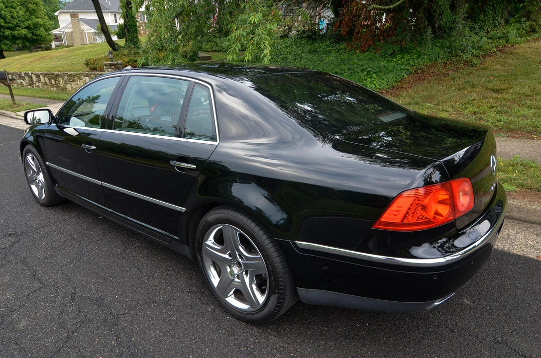 2006 Volkswagen Phaeton - Image 11 of 31