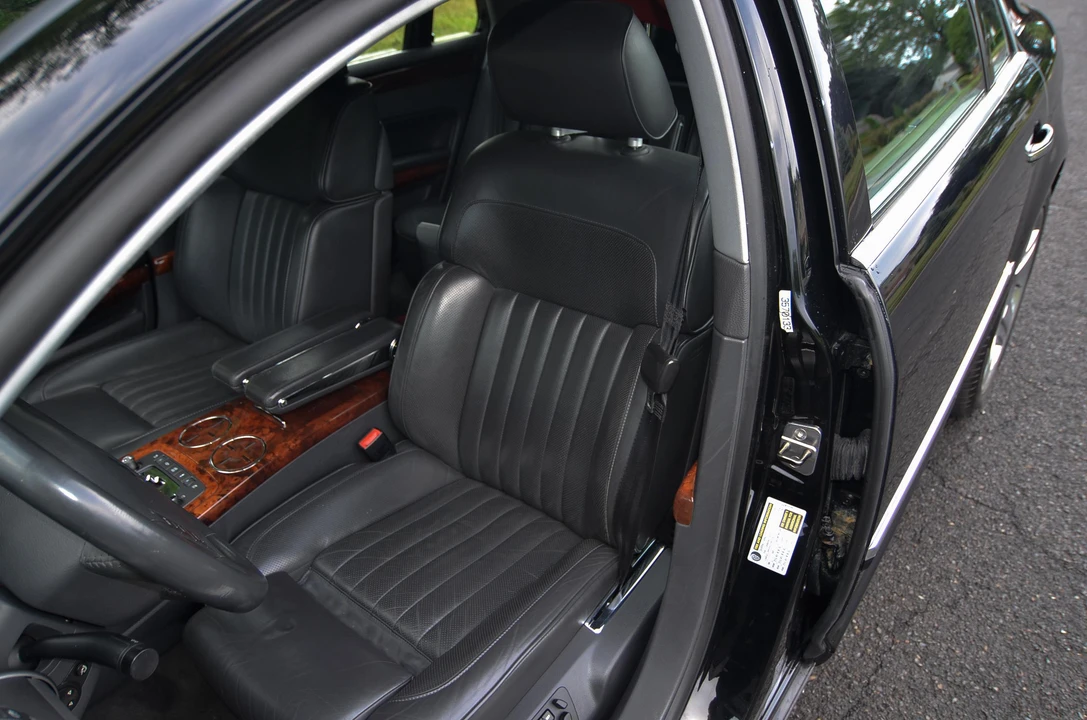 2006 Volkswagen Phaeton - Image 23 of 31