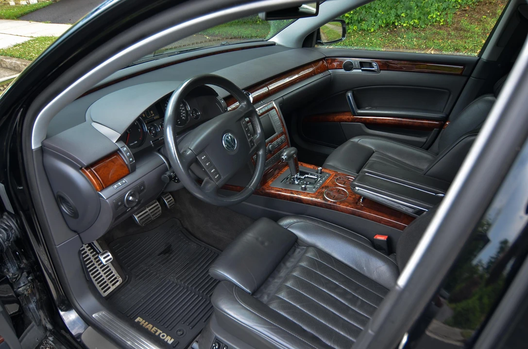 2006 Volkswagen Phaeton - Image 20 of 31