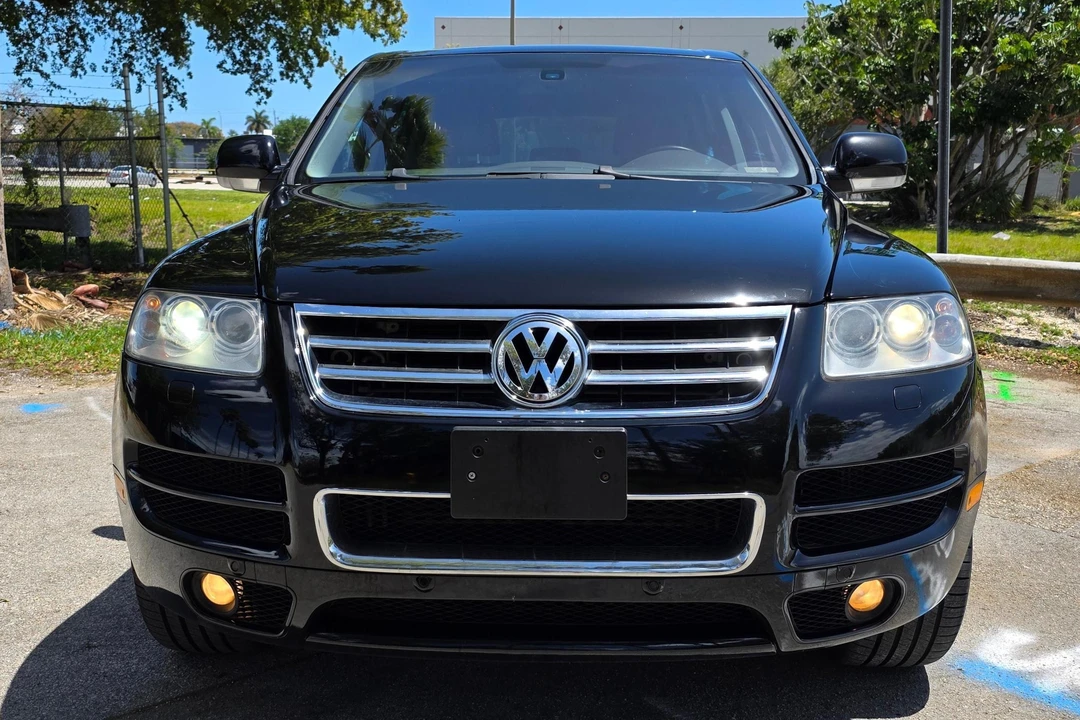 2006 Volkswagen Touareg - Image 2 of 31