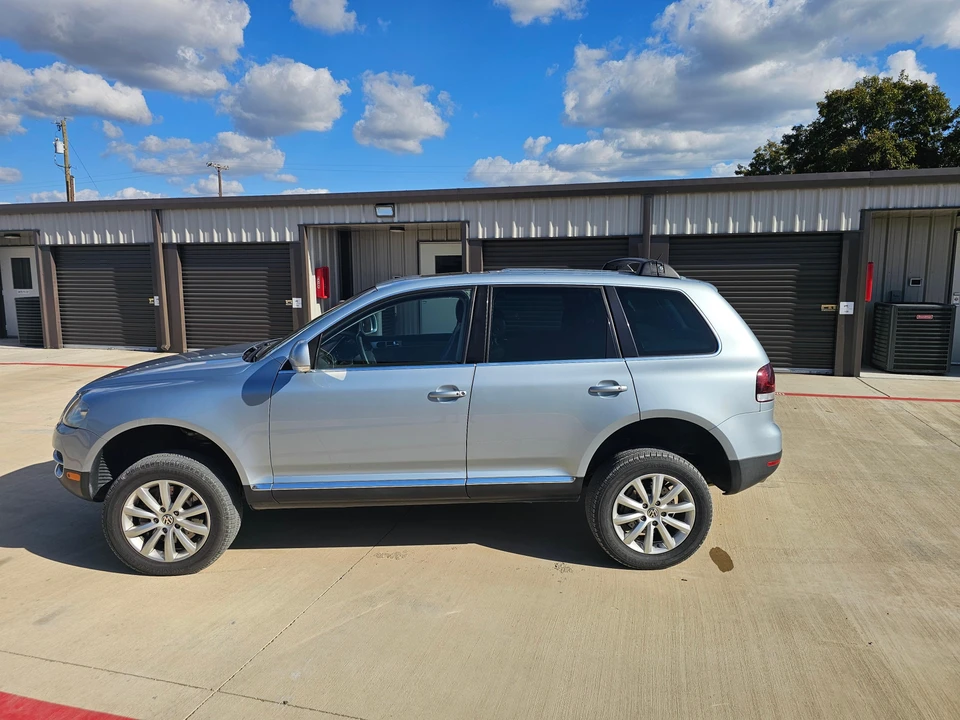 2006 Volkswagen Touareg - Image 8 of 31