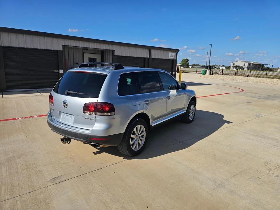 2006 Volkswagen Touareg - Image 10 of 31