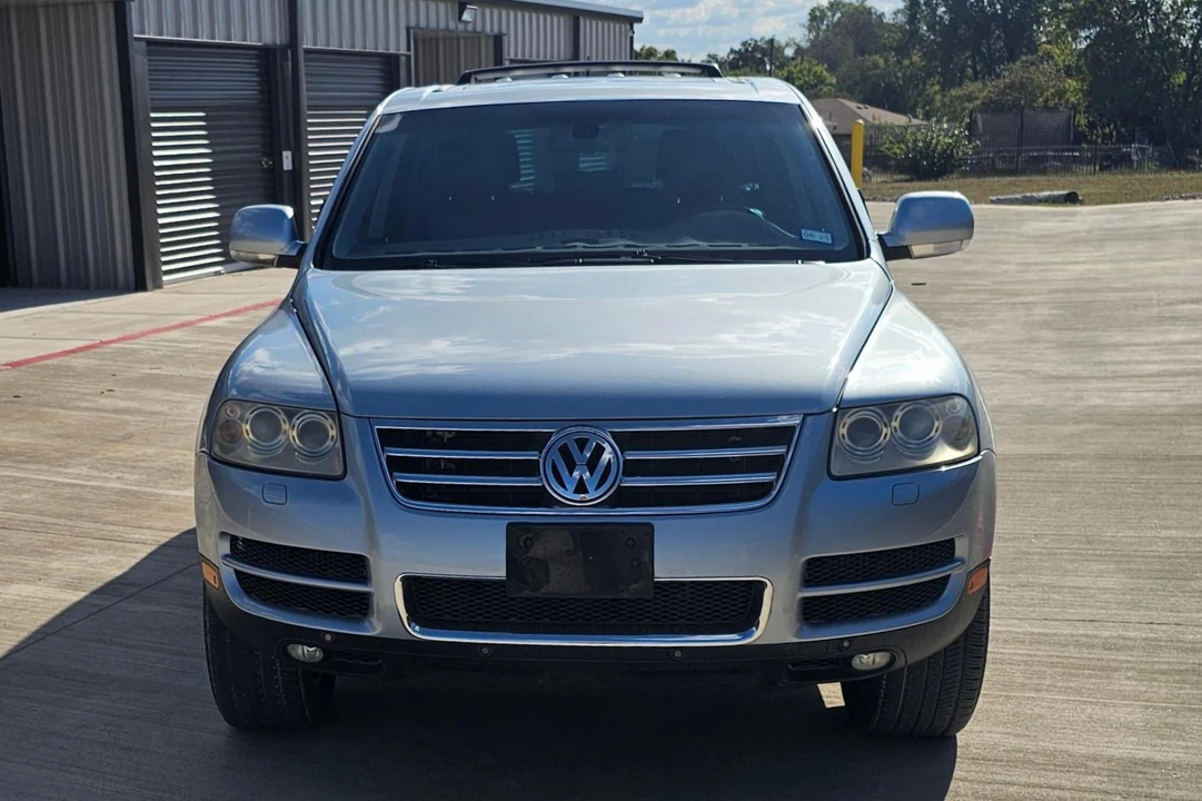 2006 Volkswagen Touareg - Image 2 of 31