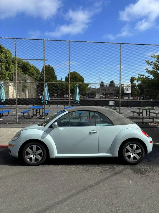 2006 Volkswagen New Beetle - Image 3 of 19