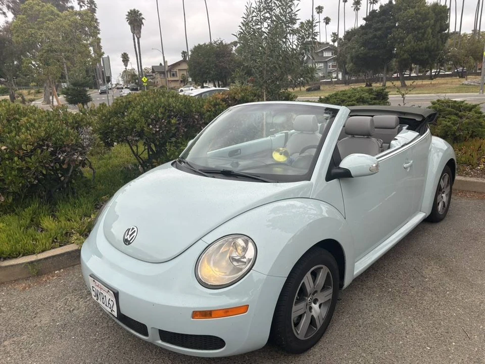 2006 Volkswagen New Beetle - Image 17 of 19