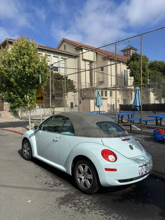 2006 Volkswagen New Beetle - Image 4 of 19
