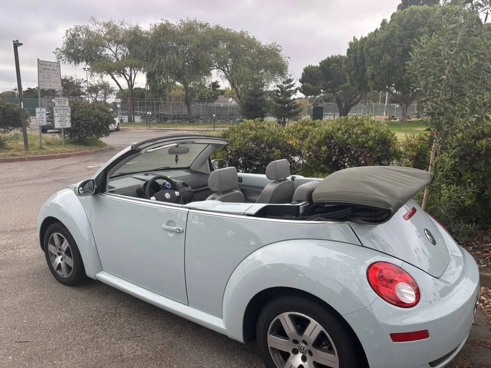 2006 Volkswagen New Beetle - Image 19 of 19