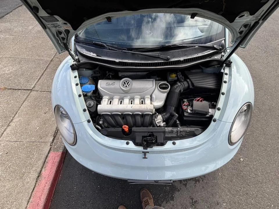 2006 Volkswagen New Beetle - Image 13 of 19