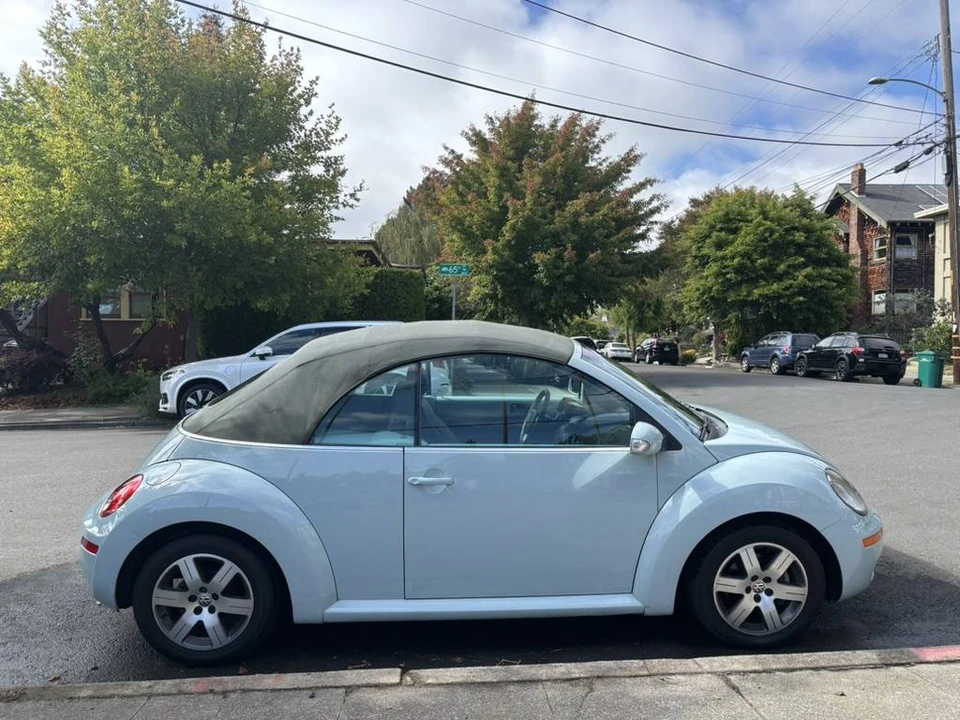 2006 Volkswagen New Beetle - Image 7 of 19