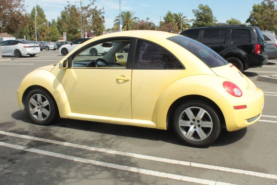 2006 Volkswagen New Beetle - Image 16 of 16