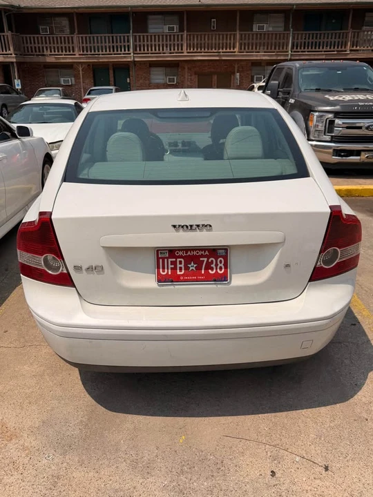 2006 Volvo 200 Series - Image 2 of 4