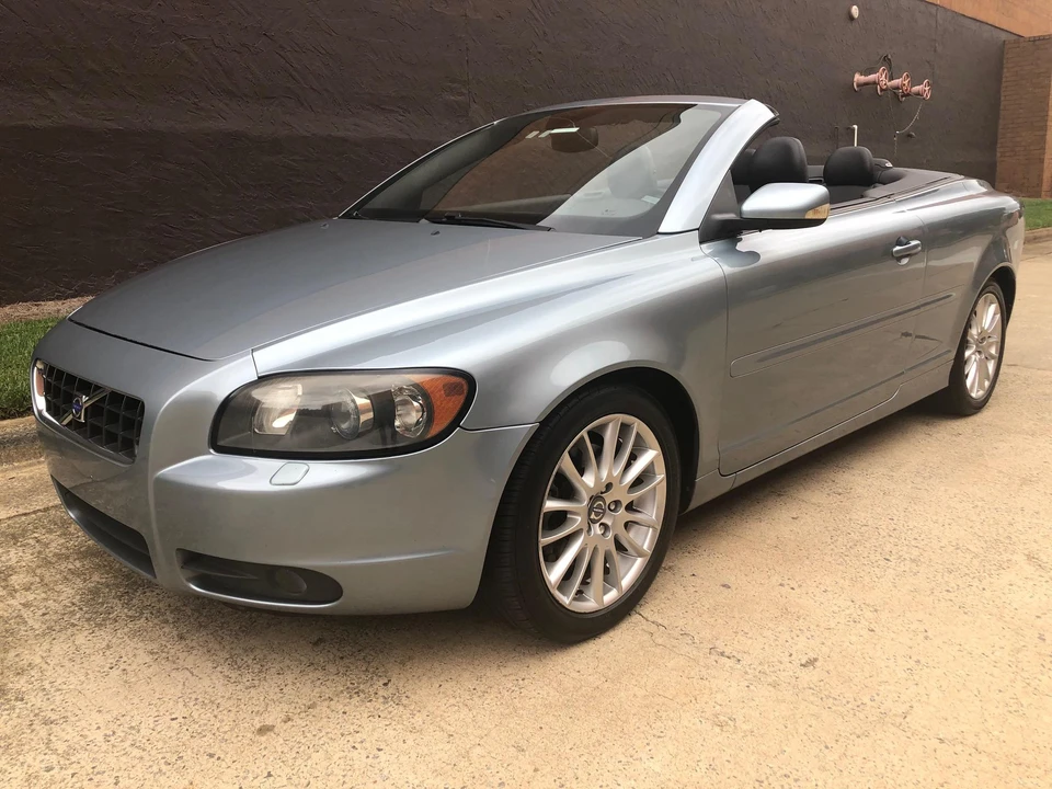 2006 Volvo C70 2nd Gen - Image 17 of 31