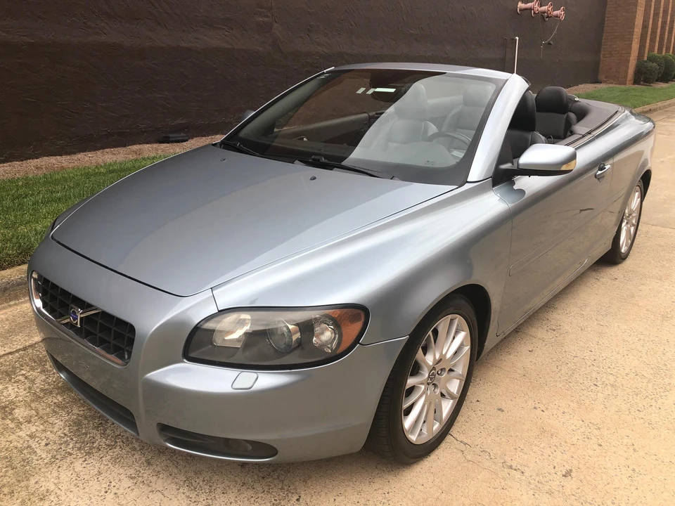 2006 Volvo C70 2nd Gen - Image 12 of 31