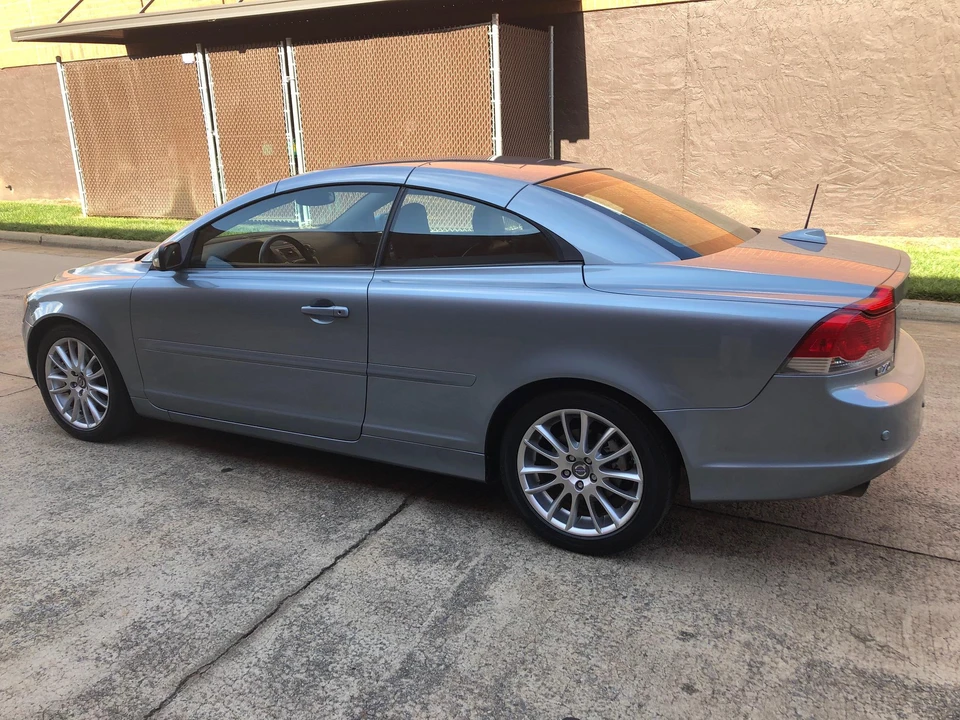 2006 Volvo C70 2nd Gen - Image 28 of 31