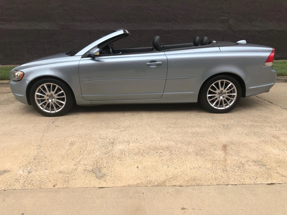 2006 Volvo C70 2nd Gen - Image 23 of 31