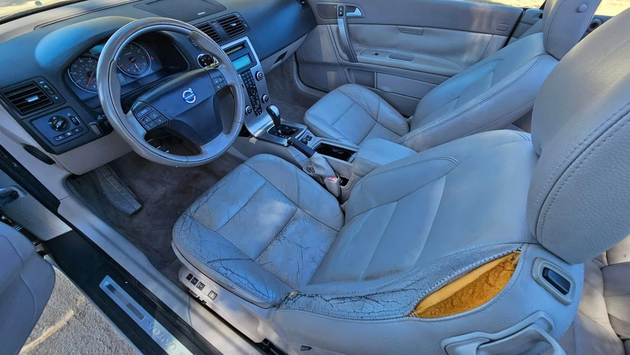 2006 Volvo C70 2nd Gen - Image 9 of 31