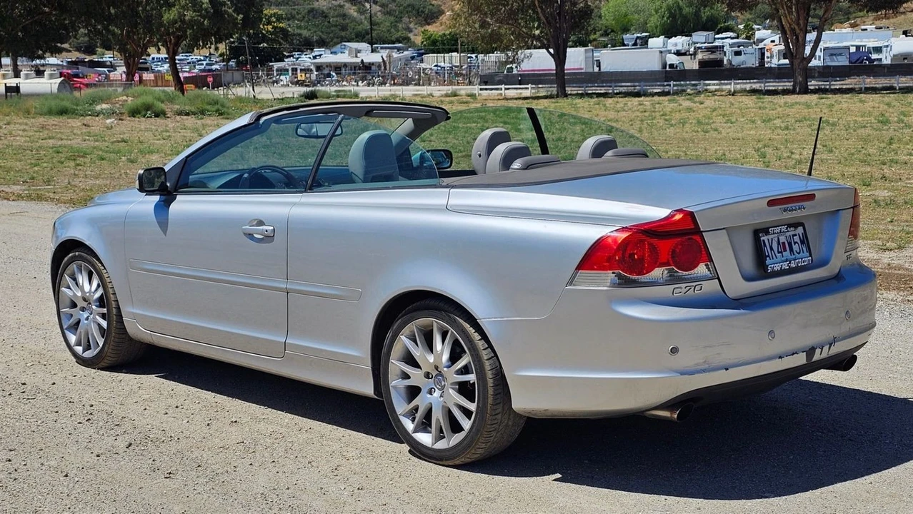 2006 Volvo C70 2nd Gen - Image 14 of 31
