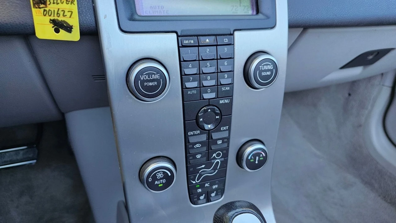 2006 Volvo C70 2nd Gen - Image 23 of 31