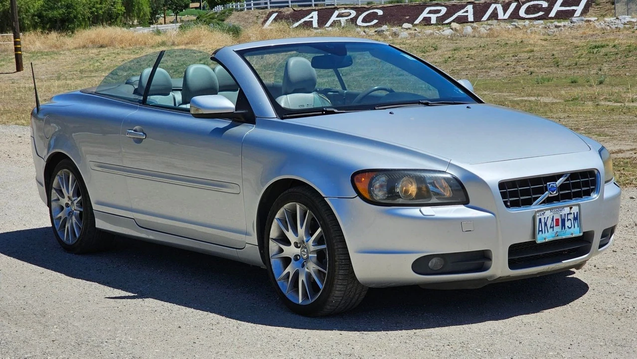 2006 Volvo C70 2nd Gen - Image 15 of 31