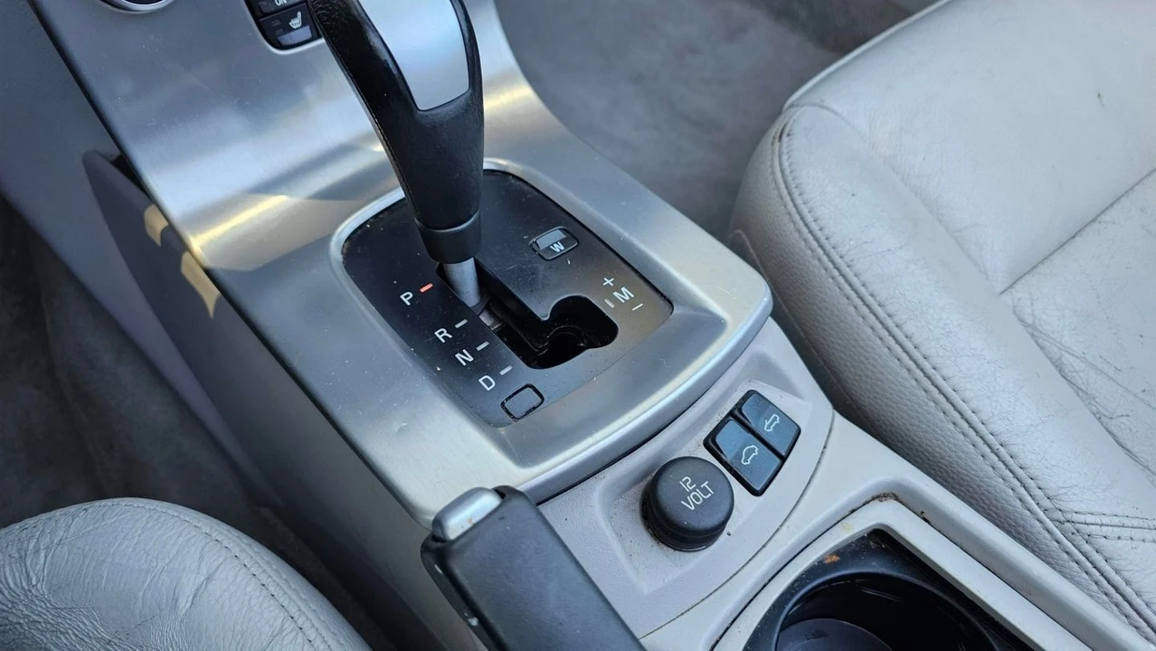 2006 Volvo C70 2nd Gen - Image 24 of 31