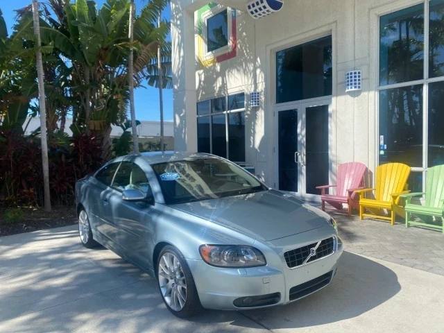 2006 Volvo C70 2nd Gen - Image 2 of 21