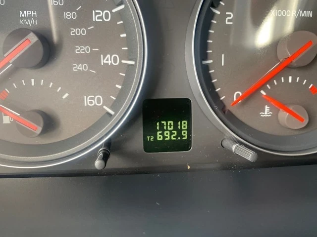 2006 Volvo C70 2nd Gen - Image 19 of 21