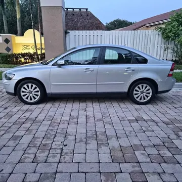 2006 Volvo S40 2.4i Sedan 4D