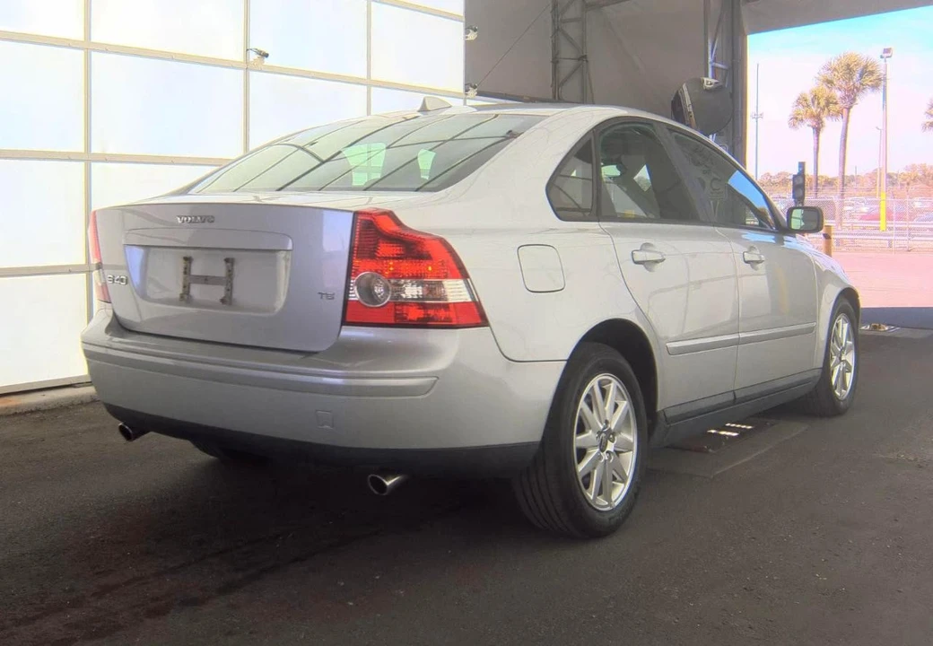 2006 Volvo S40 2nd Gen - Image 5 of 12