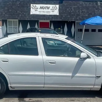 2006 Volvo S60 2.5T SE Sedan 4D