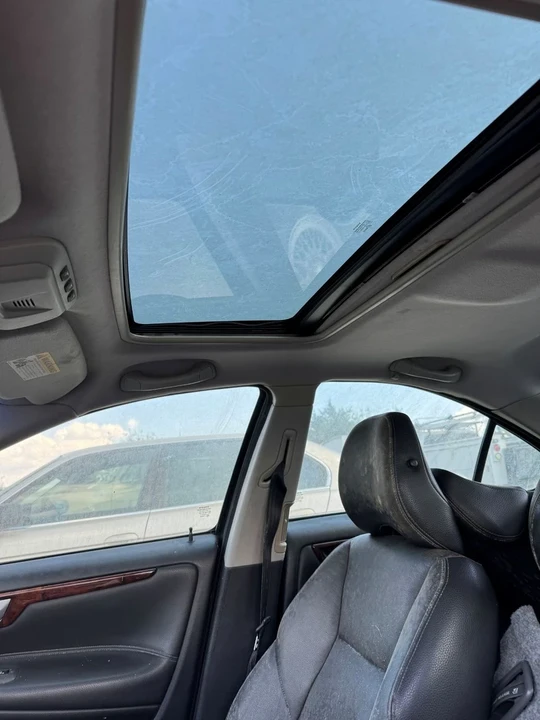 2006 Volvo S60 1st Gen - Image 6 of 12