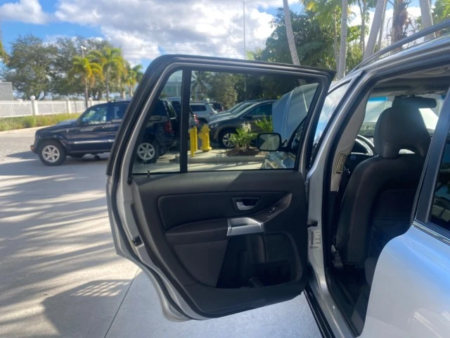 2006 Volvo XC90 1st Gen - Image 14 of 21