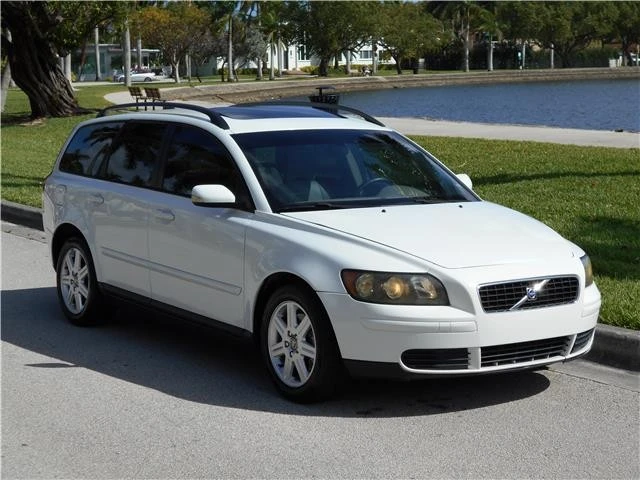 2006 Volvo V50 - Image 2 of 12