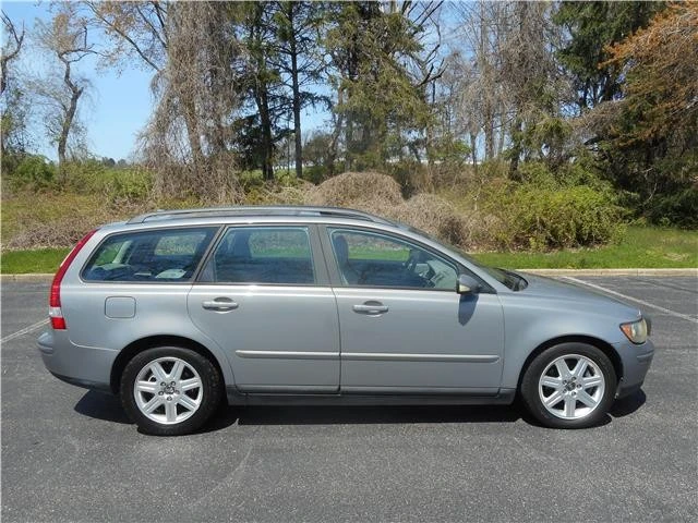 2006 Volvo V50 - Image 2 of 12