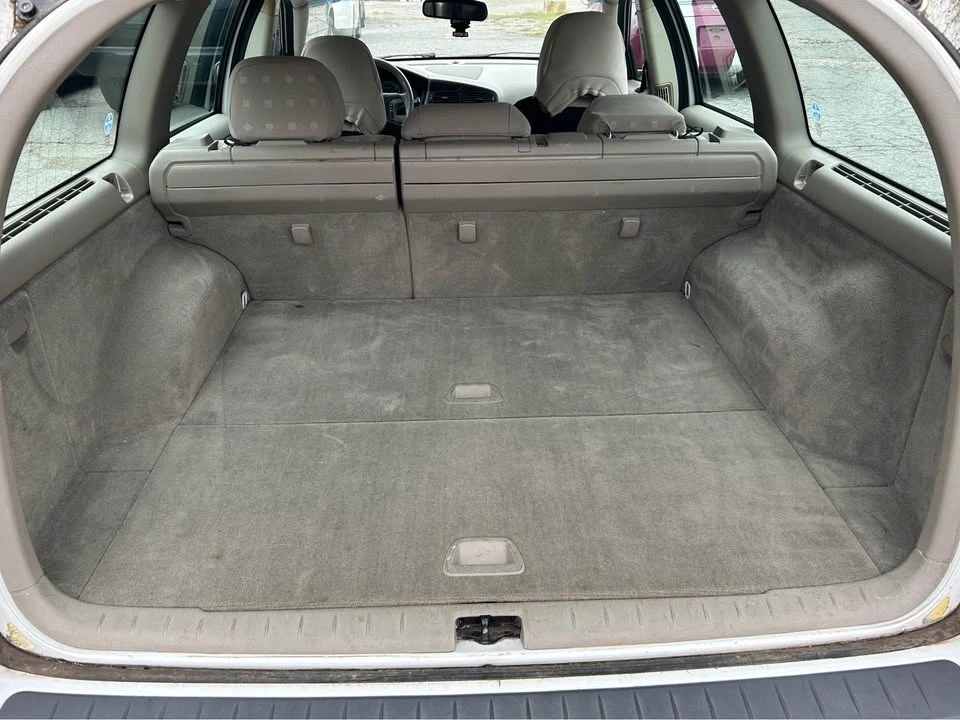 2006 Volvo V70 2nd Gen - Image 6 of 9