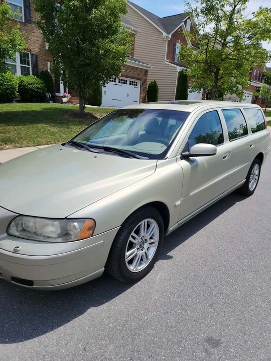 2006 Volvo V70 2nd Gen - Image 14 of 20