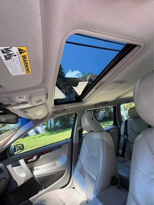 2006 Volvo V70 2nd Gen - Image 7 of 9