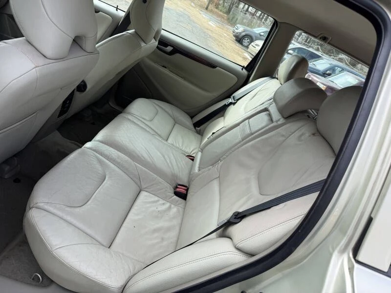2006 Volvo V70 2nd Gen - Image 18 of 21