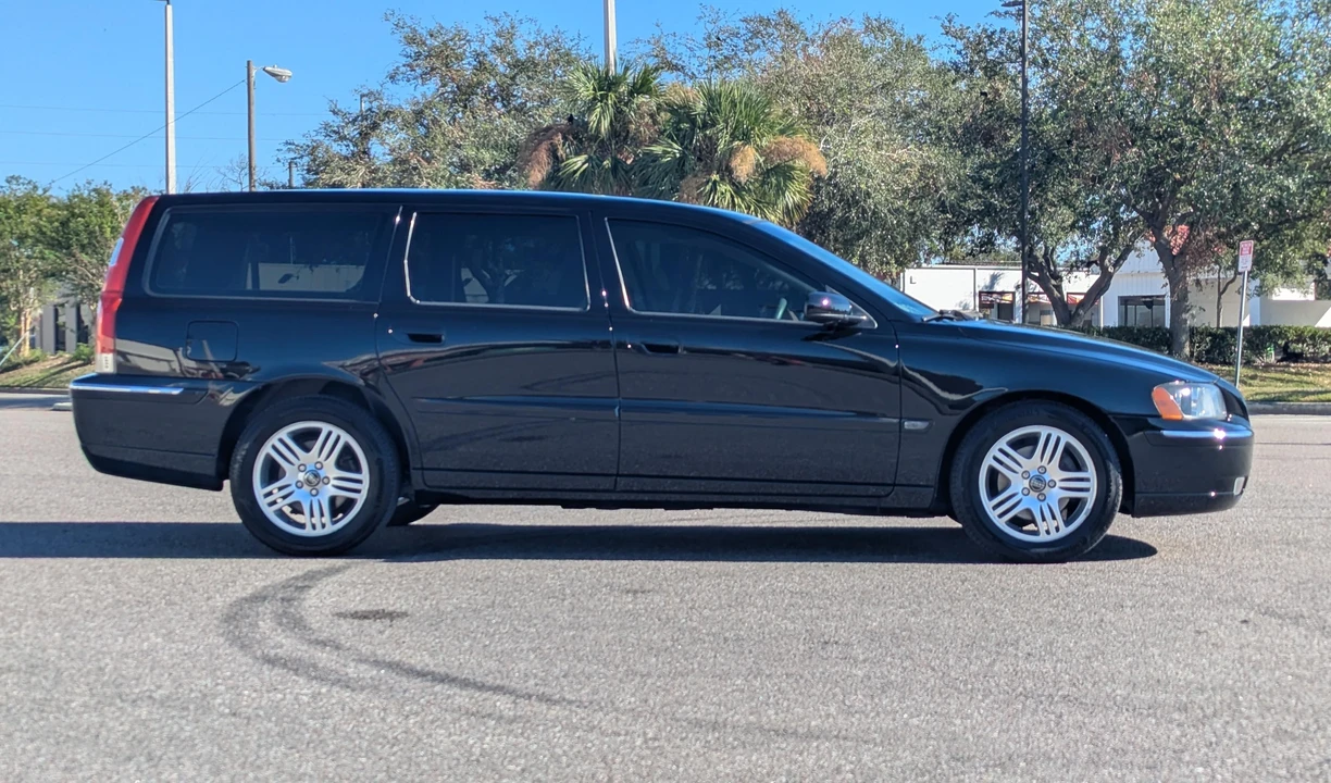2006 Volvo V70 2nd Gen - Image 10 of 31