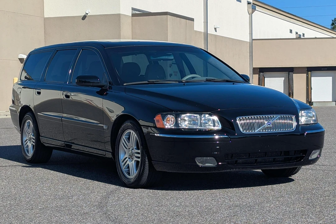 2006 Volvo V70 2nd Gen - Image 3 of 31