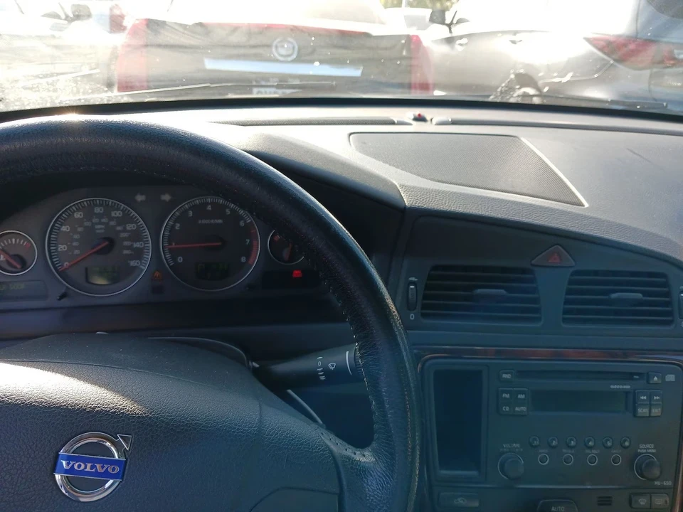 2006 Volvo V70 2nd Gen - Image 7 of 7