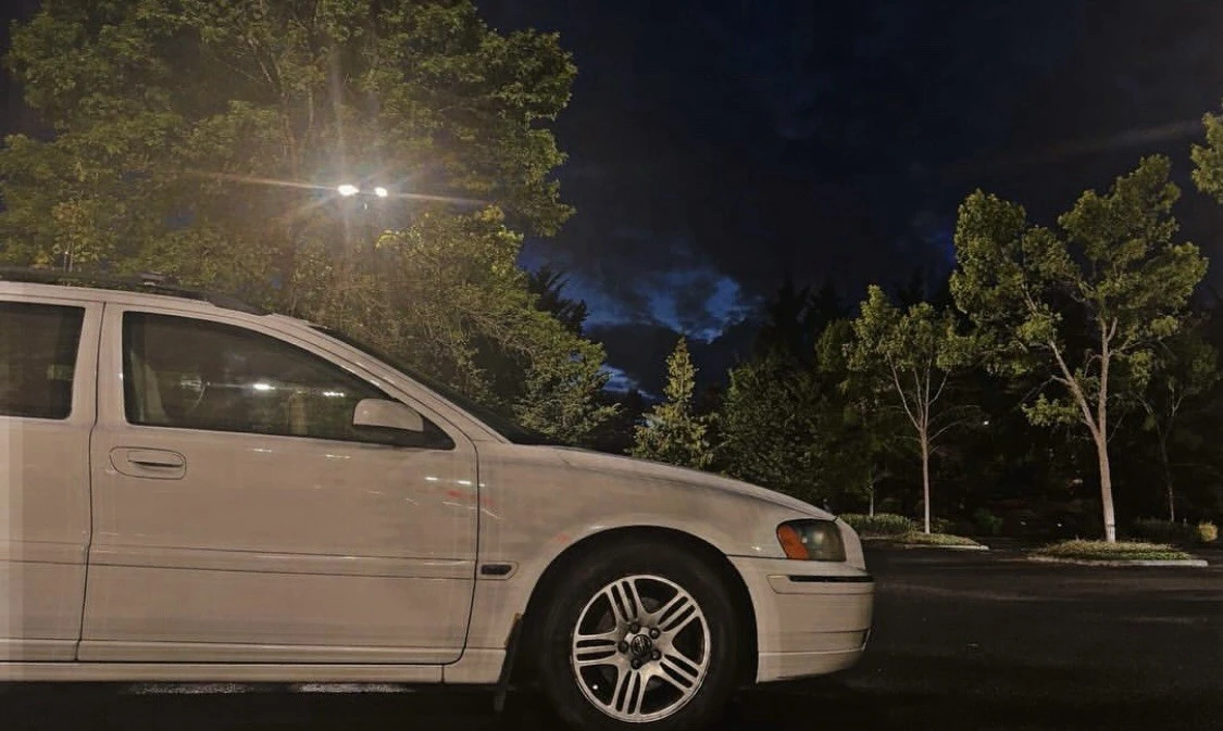 2006 Volvo V70 2nd Gen - Image 2 of 6